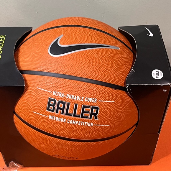 Nike Baller Orange Outdoor Competition Basketball - Picture 10 of 10